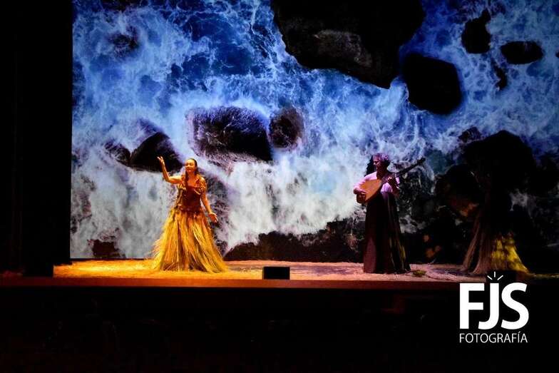 Carlos Oramas y Ruth Sánchez, durante la representación/Francisco Javier Santana.